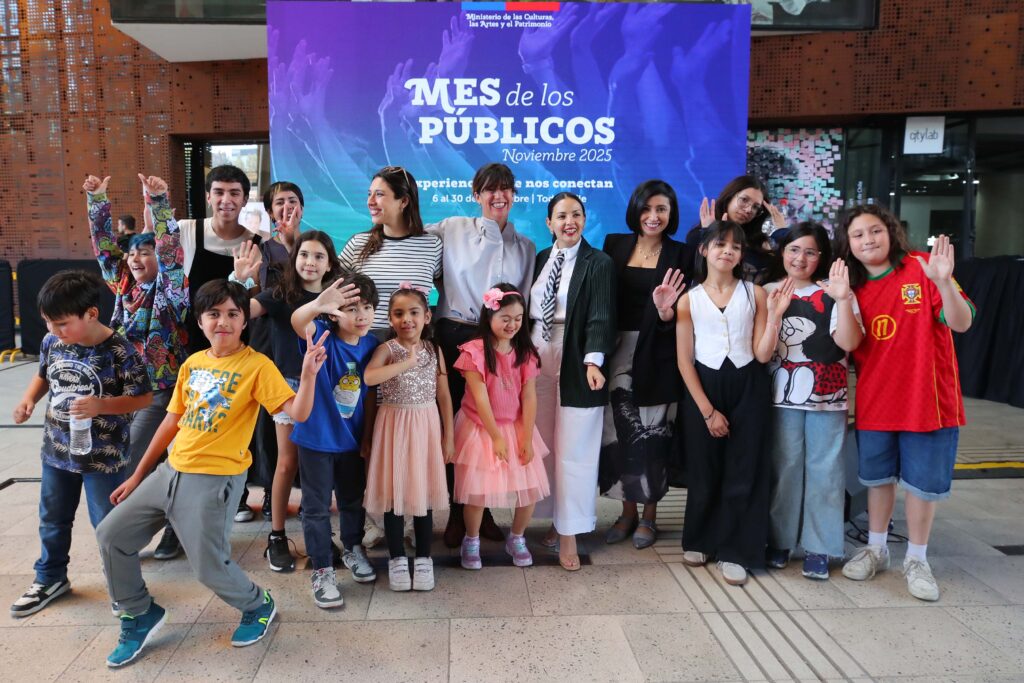 Elenco de niñas y niños de Tesoro